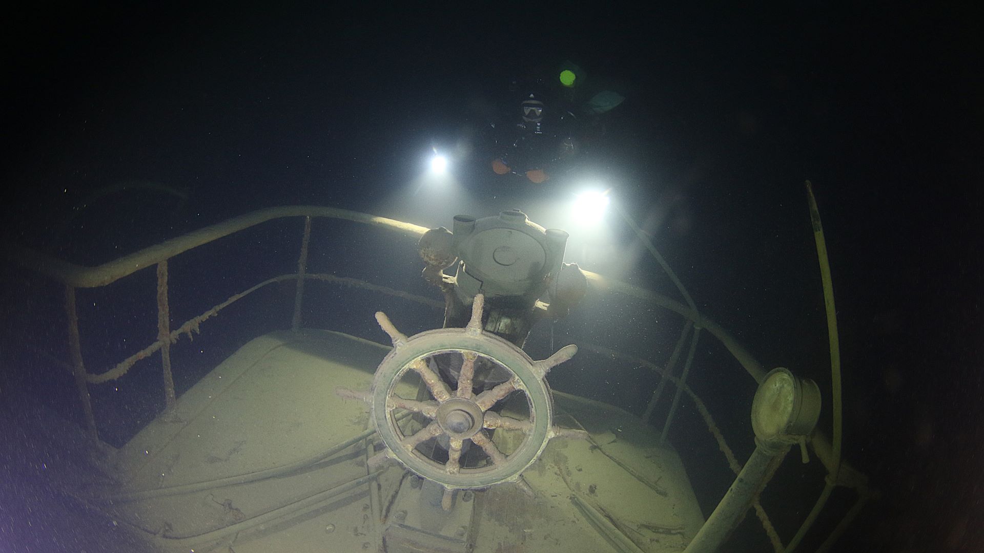 Shipwreck remains in Great Lakes water